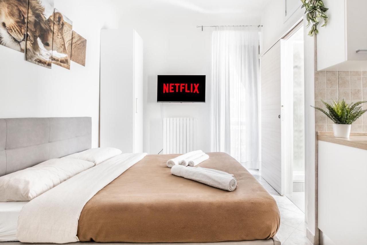 Pretty House Navigli-Duomo Netflix & Design Apartment Milan Exterior photo